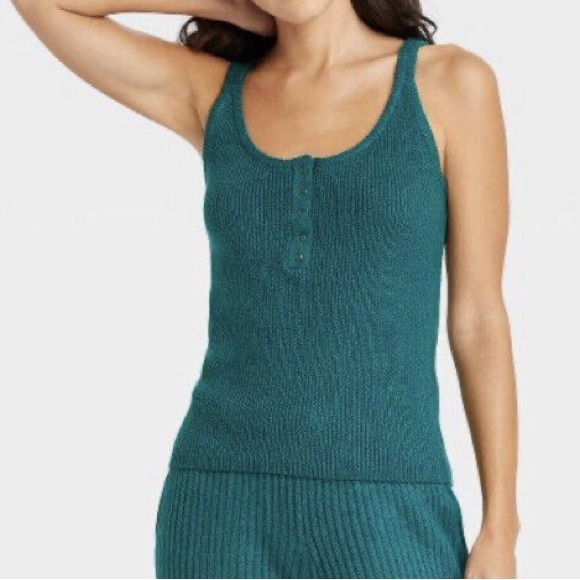 Universal Thread | Tops | Universal Thread Crop Sweater Tank5 | Poshmark